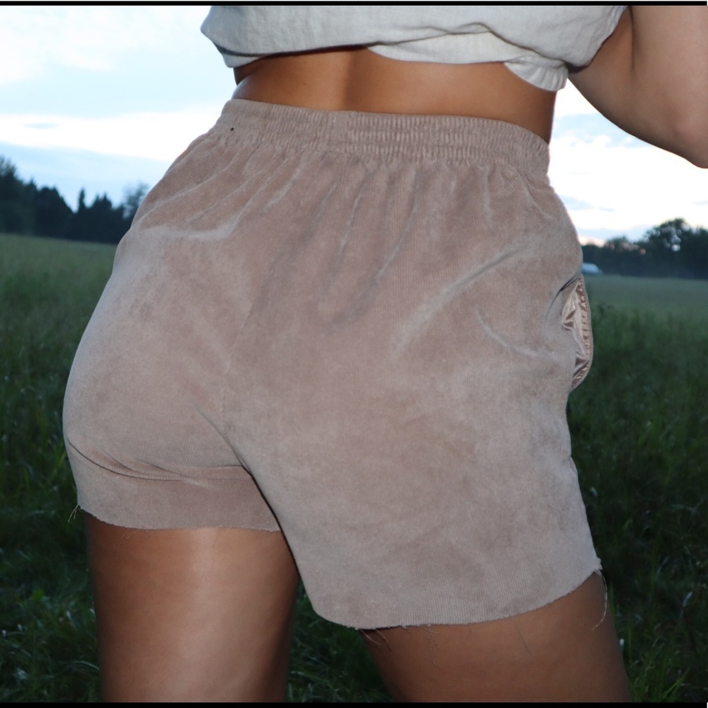 Beige Ribbed Shorts - Picture 2 of 2